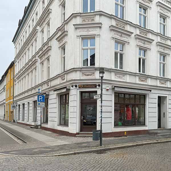 Hausansicht in der Dresdener Straße, Ecke Peitzer Straße, in Frankfurt (Oder)